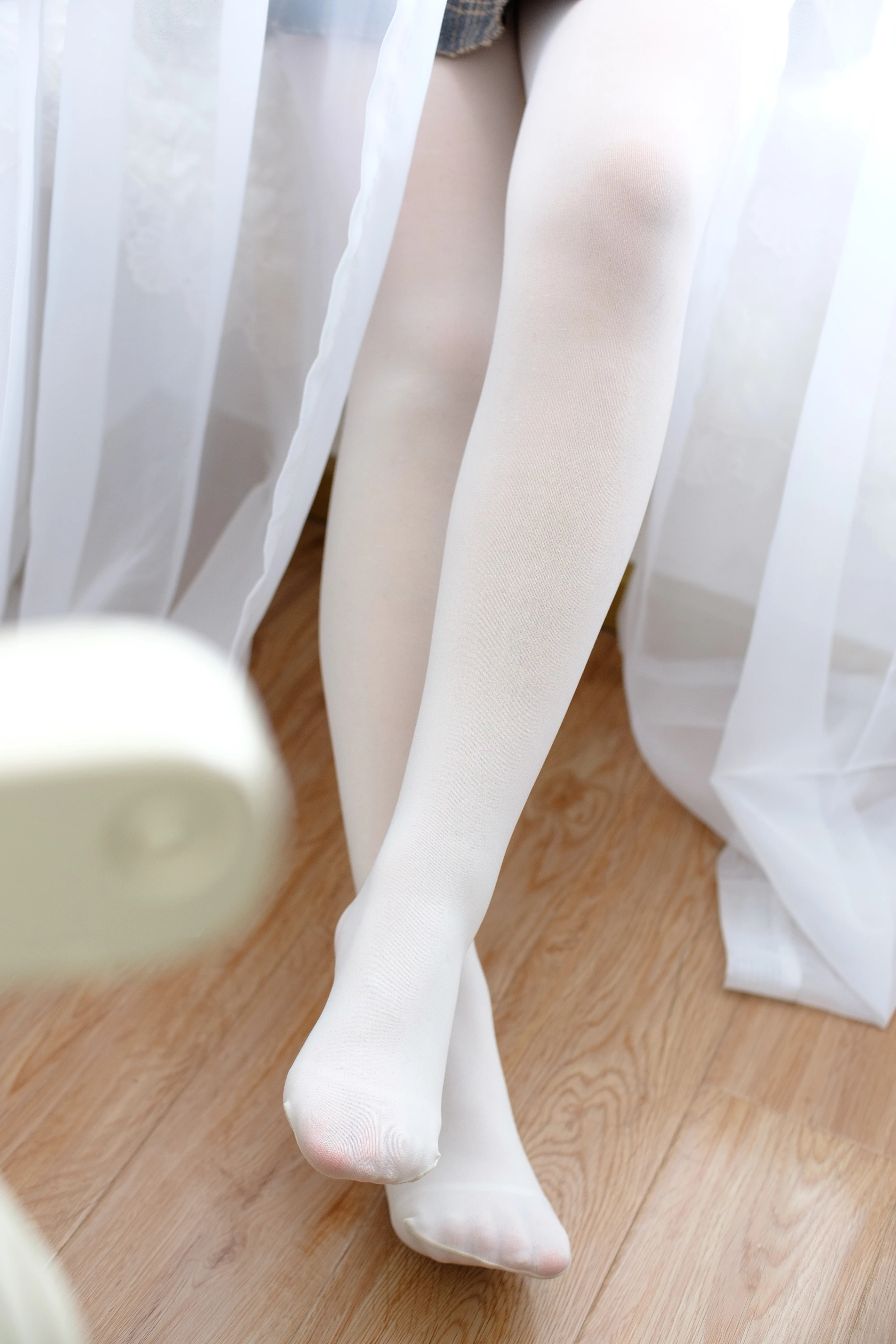森萝财团 [R15-050] 黑白少女 [77P]插图2